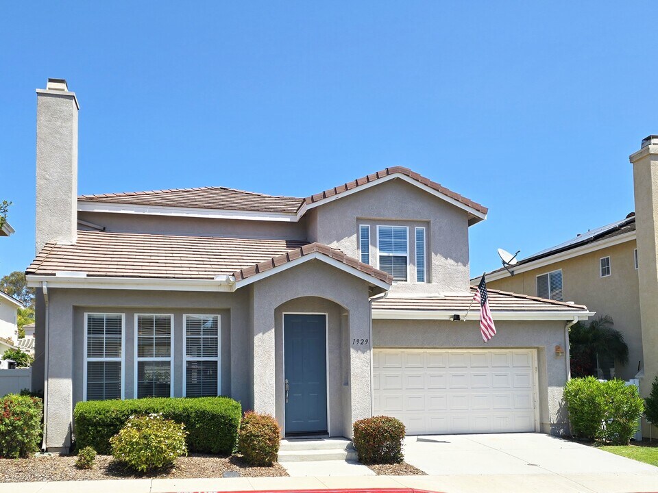 1929 Triumph St in Vista, CA - Building Photo
