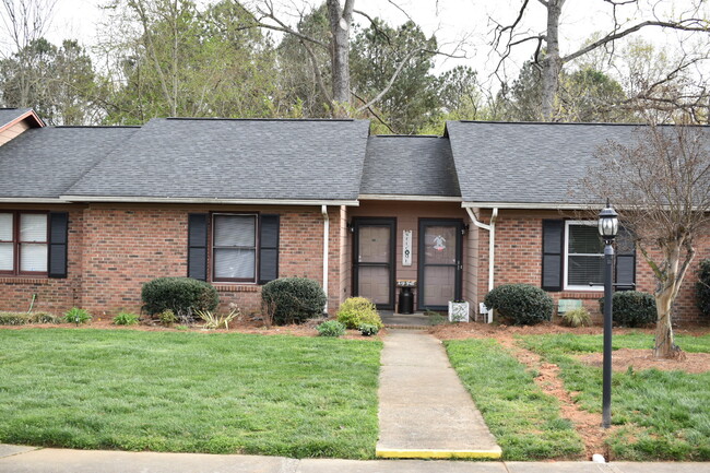 141 Glenwood Dr in Rock Hill, SC - Building Photo - Building Photo