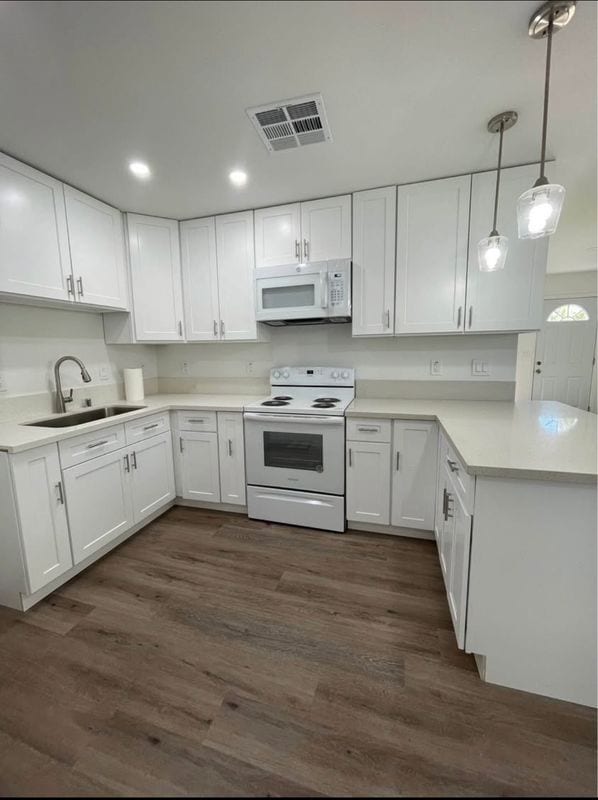 property at 45118 Parkview Ln