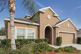3907 Eternity Cir in St. Cloud, FL - Building Photo - Building Photo