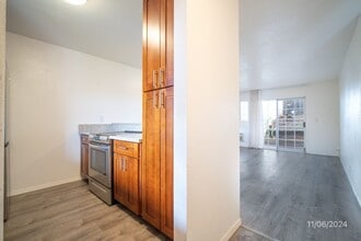 94-1469 Waipio Uka St in Waipahu, HI - Building Photo - Building Photo