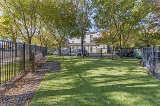 Renaissance Apartment Homes in Santa Rosa, CA - Building Photo - Building Photo