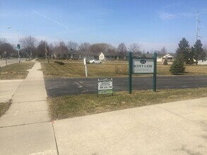 220 Valley Road in Fond du Lac, WI - Building Photo - Building Photo
