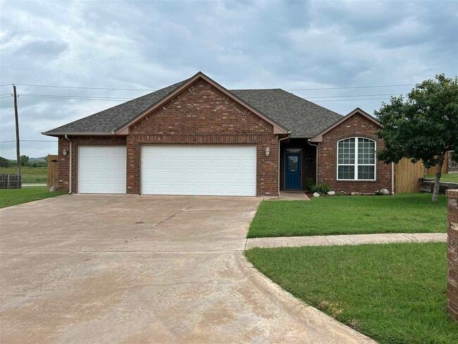 property at 5429 NW King Richard Ave