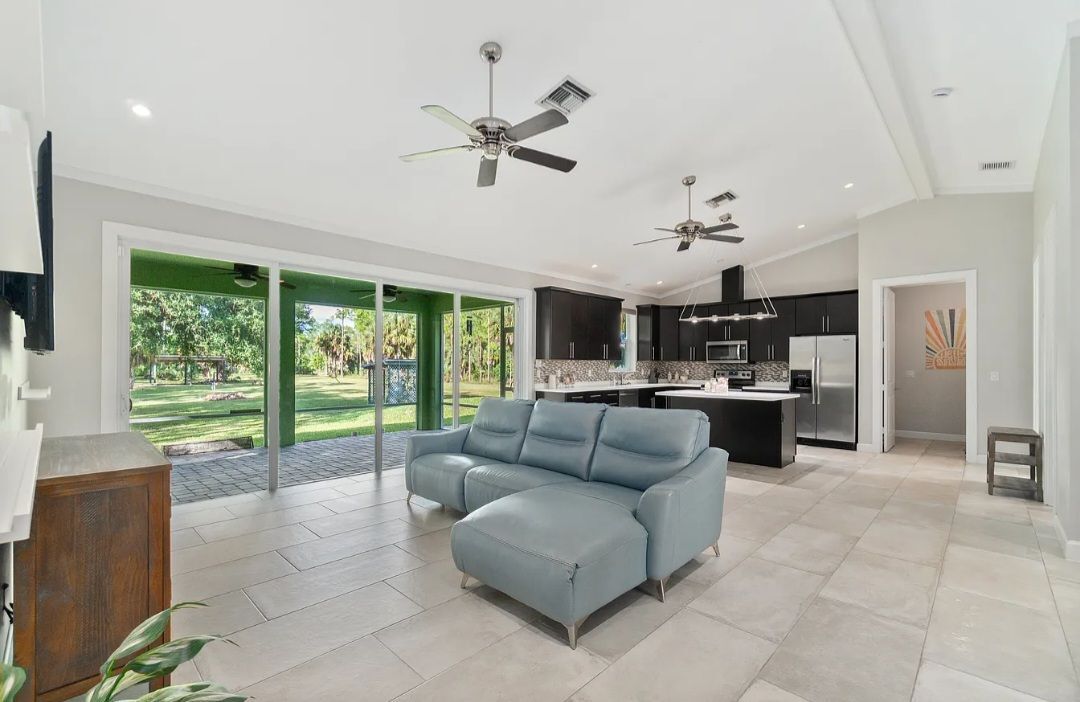 271 12th Ave NE in Naples, FL - Foto de edificio