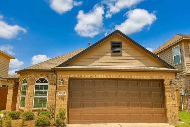property at 5222 Windy Plantation Dr