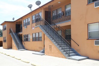 9128 National Blvd in Los Angeles, CA - Building Photo - Building Photo