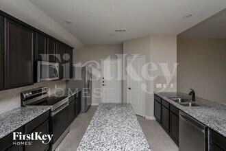 2004 Autumn Dr in Glenn Heights, TX - Building Photo - Building Photo