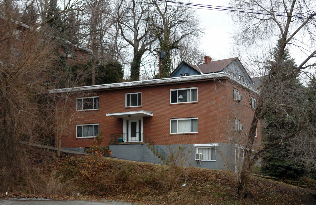 TALL OAKS in Pittsburgh, PA - Building Photo