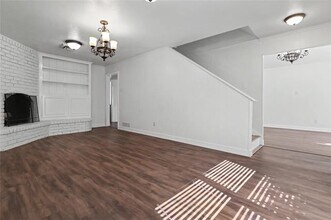 13317 Southview Ln in Dallas, TX - Building Photo - Building Photo