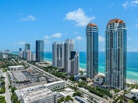 201 180th Dr in Sunny Isles Beach, FL - Building Photo