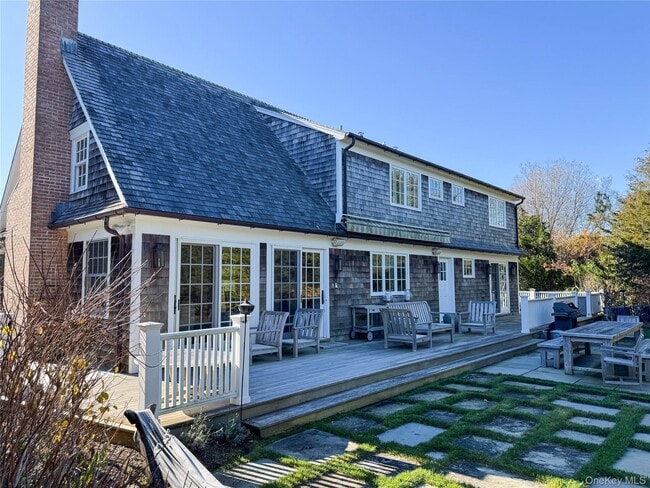 112 Central Ave in Amagansett, NY - Building Photo - Building Photo