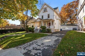23 Donaldson Ave in Rutherford, NJ - Building Photo - Building Photo