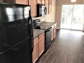 5037 Thornton Dr in Summerville, SC - Building Photo - Building Photo