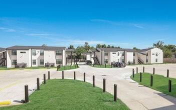 Zurqui at Cypress in New Orleans, LA - Building Photo - Building Photo