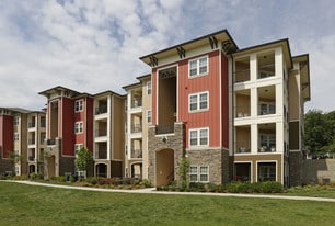 Hills Parc & Preserve Parc in Ooltewah, TN - Building Photo