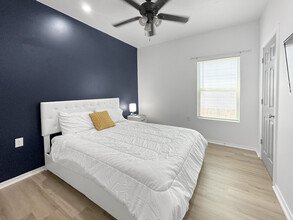 1127 S Dupre St, Unit Dupre Student Apartment in New Orleans, LA - Foto de edificio - Building Photo