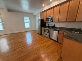 157 M St in Boston, MA - Building Photo