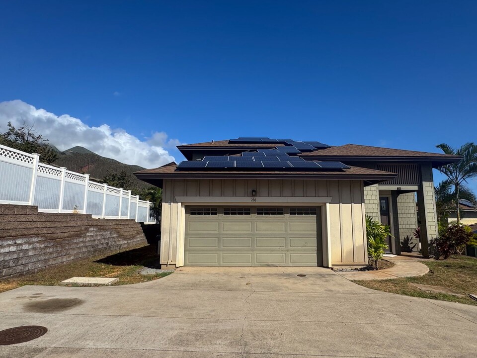 228 Maka Hou Loop in Wailuku, HI - Building Photo
