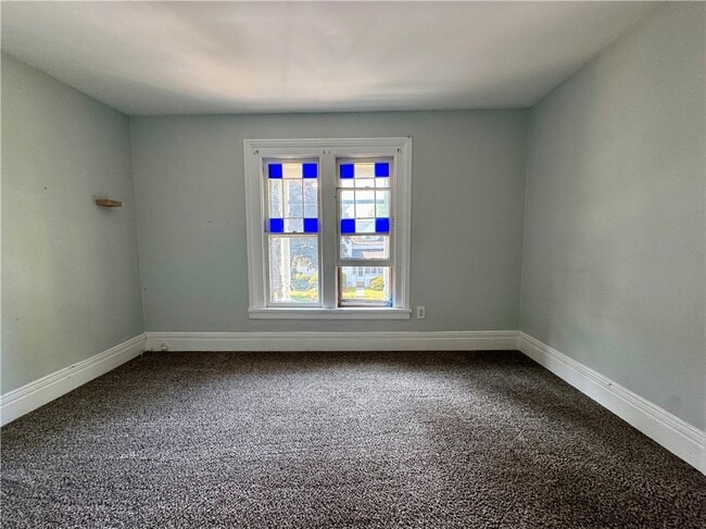 property at 39 Edmonds St