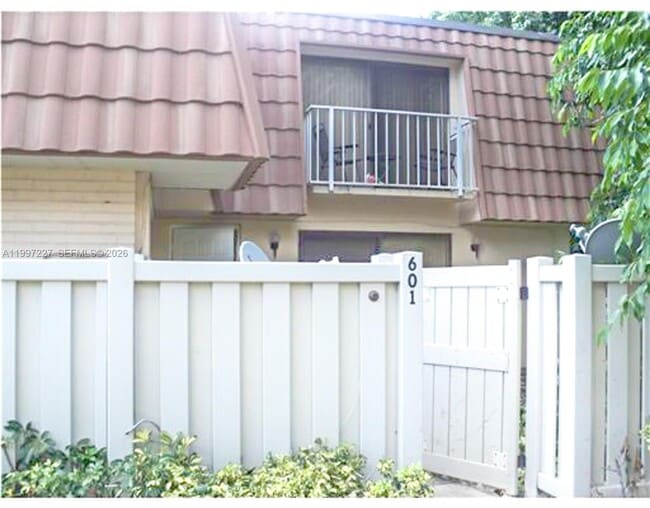 601 Green Springs Pl in West Palm Beach, FL - Building Photo - Building Photo