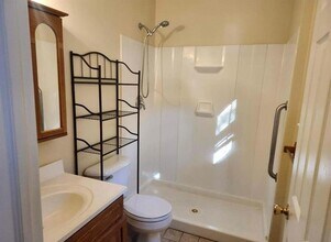 821 Sound Shore Rd in Riverhead, NY - Building Photo - Building Photo