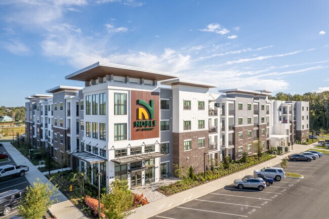Noble on Newberry in Gainesville, FL - Foto de edificio - Building Photo