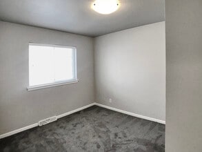 2003 S 4th St W in Missoula, MT - Building Photo - Building Photo