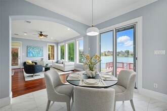 5934 Stratford Gardens Dr in Sugar Land, TX - Building Photo - Building Photo