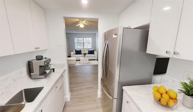 6600 Royal Palm Blvd in Margate, FL - Building Photo - Building Photo