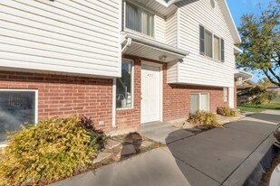 470 W 1600 S in Orem, UT - Building Photo