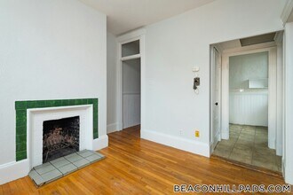 85 Myrtle St in Boston, MA - Building Photo - Building Photo