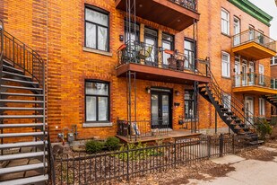 4478-4484 Fullum St in Montréal, QC - Building Photo
