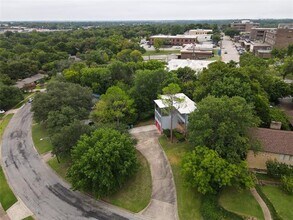 520 Kessler Blvd in Sherman, TX - Building Photo - Building Photo