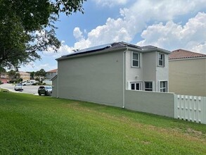 15713 NW 3 St in Pembroke Pines, FL - Building Photo - Building Photo