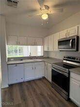 8079 Pacific Beach Dr in Ft. Myers, FL - Building Photo - Building Photo