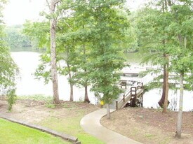 208 Trillium Ct in Santee, SC - Building Photo