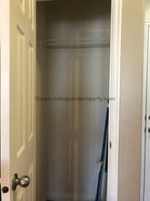 175 Albion Village Way in Sandy, UT - Building Photo - Building Photo