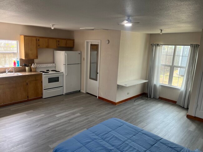 609 Collingswood Dr, Unit Apartment in Corpus Christi, TX - Building Photo - Building Photo