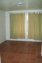 1320 S Ash Ave, Unit Studio in Tempe, AZ - Building Photo - Building Photo