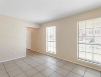 11326 White Gate Ln in Houston, TX - Building Photo - Building Photo