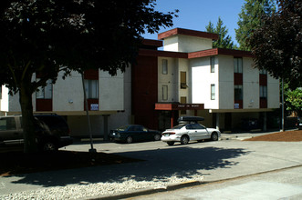 Cresswell Apartments in Seattle, WA - Foto de edificio - Building Photo