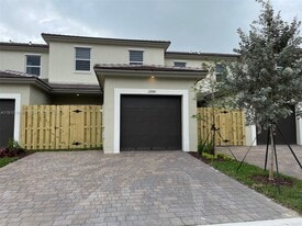 12841 SW 243rd Ter in Homestead, FL - Building Photo