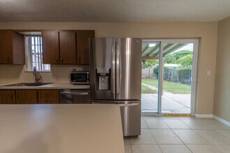2032 Worthington Rd in West Palm Beach, FL - Building Photo - Building Photo