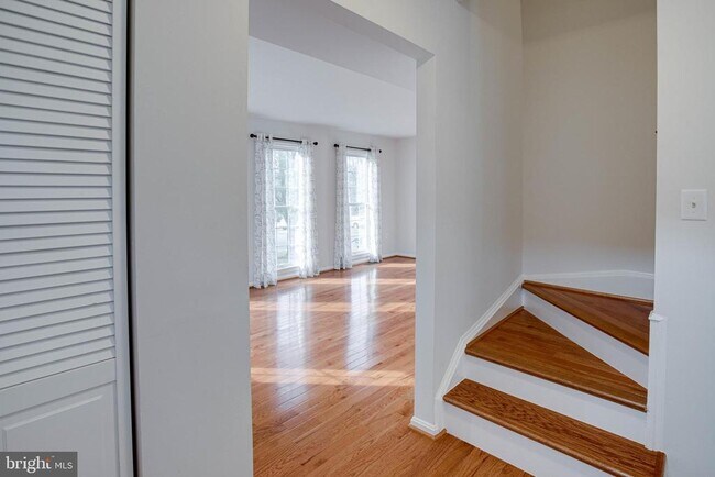9620 Masterworks Dr in Vienna, VA - Building Photo - Building Photo