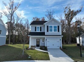 1032 Moen Lp in Conway, SC - Building Photo