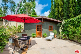 1722-1722 1/2 N Stanley Ave in Los Angeles, CA - Building Photo - Building Photo