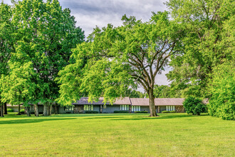 Hickory Village in Springfield, MO - Building Photo - Building Photo