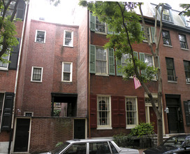 914 Clinton St in Philadelphia, PA - Building Photo - Building Photo