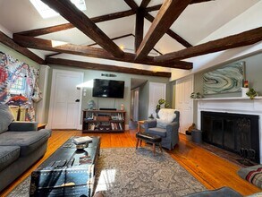 6 Andrew St, Unit 3 in Salem, MA - Foto de edificio - Building Photo